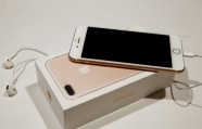 Latvijā uzsāk iPhone 7 pārdošanu - 16
