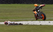 "MotoGP" Austrālijas posms: Marks Markess piedzīvo kritienu - 4