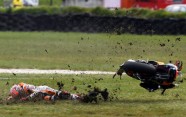 "MotoGP" Austrālijas posms: Marks Markess piedzīvo kritienu - 6