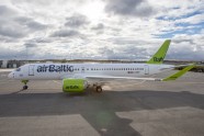 'Bombardier' prezentē 'airBaltic' jauno CS300 lidmašīnu - 2