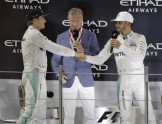 Rosbergs līksmo par uzvaru F-1 sezonā - 6