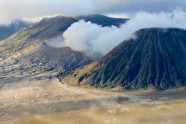 Bromo vulkāns Indonēzijā - 5