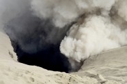 Bromo vulkāns Indonēzijā - 10