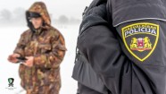 Pašvaldības policija pārbauda kārtību uz ledus - 25