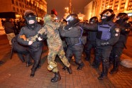 protestētāju sadursme ar policiju Kijevā - 3