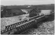 Gaujienas pagasts - Vecais Gaujienas tilts, kas būvēts Hava kopņu sistēmā uz koka balstiem, uzbūvēts 1926. gadā. 1944. gadā, vācu karaspēks atkāpjoties, tiltu uzspridzināja. Jaunu dzelzbetona tiltu uzcēla tikai 1958. gadā