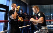 Bokss: Mairis Briedis treniņā pirms cīņas ar Marko Huku