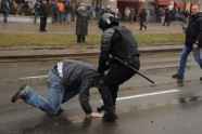 Baltkrievijā policija aiztur cilvēkus - 3