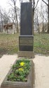 Brīvprātīgie sakopj Rīgas Lielos kapus - 24