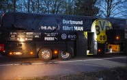 Sprādzienā cieš futbola komandas 'Borussia Dortmund' autobuss - 21