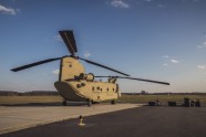 Aviācijas bāzē Lielvārdē ieradās trīs ASV Armijas helikopteri “Chinook” - 3