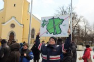 Tallinā protestē pret Rail Baltica