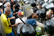 Venecuēlas pensionāru protests - 14