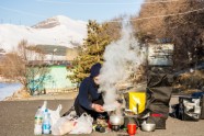 20150228 Parasts rīts - putras vārīšana kalnu ielokā (Sevan ezers, Armēnija)