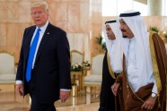 Donalds Tramps vizītē Saūda Arābijā - 14