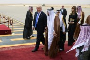 Donalds Tramps vizītē Saūda Arābijā - 22