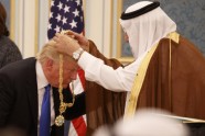 Donalds Tramps vizītē Saūda Arābijā - 29