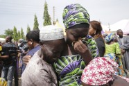  No 'Boho Haram' gūsta Nigērijā atbrīvotas 82 meitenes - 12