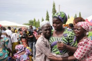  No 'Boho Haram' gūsta Nigērijā atbrīvotas 82 meitenes - 13