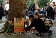Mančestrā piemin teroraktā bojā gājušos - 8