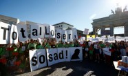 Pasaulē protestē pret ASV izstāšanos no Parīzes klimata līguma - 4
