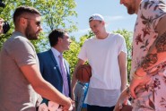 Kristaps Porziņģis atklāj basketbola laukumu Liepājā - 13