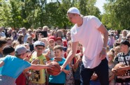 Kristaps Porziņģis atklāj basketbola laukumu Liepājā - 28