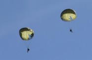 svinīgiem pasākumiem atzīmē atjaunoto Gaisa spēku 25. gadadienu - 16