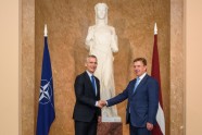 Māris Kučinskis tiekas ar NATO ģenerālsekretāru Jensu Stoltenbergu - 13