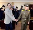 No Ziemeļkorejas ieslodzījuma atbrīvotais ASV students Oto Vormbīrs - 14