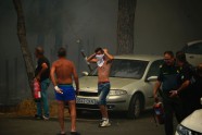 Spānijā meža ugunsgrēka dēļ evakuē 1000 cilvēku - 10