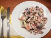 Pupiņu salāti ar žāvētu gaļu un šampinjoniem - 11