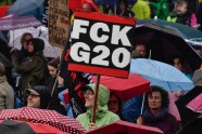 Hamburgā protestē pret G20 - 6