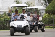 Obamu ģimene apciemo Indonēziju - 10