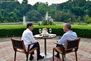 Obamu ģimene apciemo Indonēziju - 18