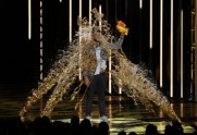 Maiklu Flpsu aplej ar zelta krāsu Kids Choice Sports Awards 2017 - 4