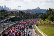 Turcijas puča gadadienas gājiens ar karogiem - 2