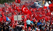 Turcijas puča gadadienas gājiens ar karogiem - 8