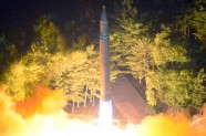 Ziemeļkorejā līksmo par jaunās raķetes izmēģinājumu - 11