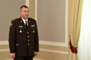 Valsts prezidents pasniedz ģenerālleitnanta dienesta pakāpi Nacionālo bruņoto spēku komandierim - 5