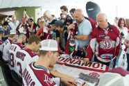 Hokejs, Rīgas Dinamo hokejisti tiekas ar faniem