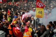 Protesti Parīzē pret darba tirgus reformām - 13