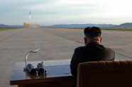 Ziemeļkorejā gavilē par raķetes "Hwasong-12" izmēģinājumu - 4