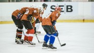 Latvijas karavīri cīkstas ar NATO spēkiem hokeja laukumā - 25