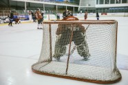 Latvijas karavīri cīkstas ar NATO spēkiem hokeja laukumā - 47