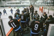 Latvijas karavīri cīkstas ar NATO spēkiem hokeja laukumā - 48