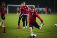 Futbols: Latvijas izlases treniņš pirms PK pēdējām spēlēm - 16