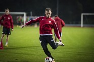 Futbols: Latvijas izlases treniņš pirms PK pēdējām spēlēm - 17