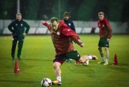 Futbols: Latvijas izlases treniņš pirms PK pēdējām spēlēm - 18