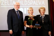 Rīgā pasniegtas "Zelta pildspalvas" un "Zelta stipendijas" - 11